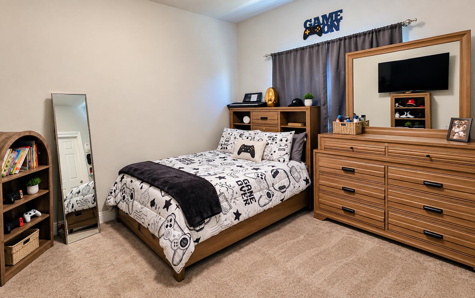 1135 E Seeger Ave, Visalia, CA 93292