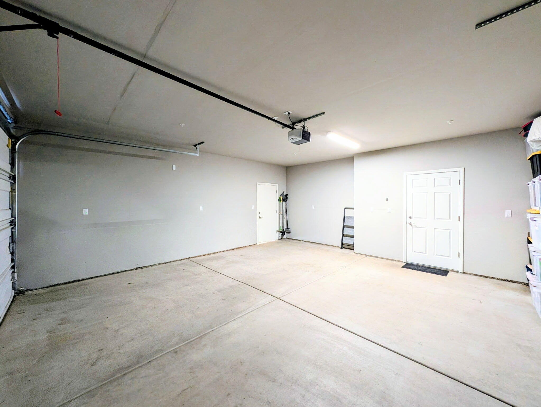 1135 E Seeger Ave, Visalia, CA 93292
