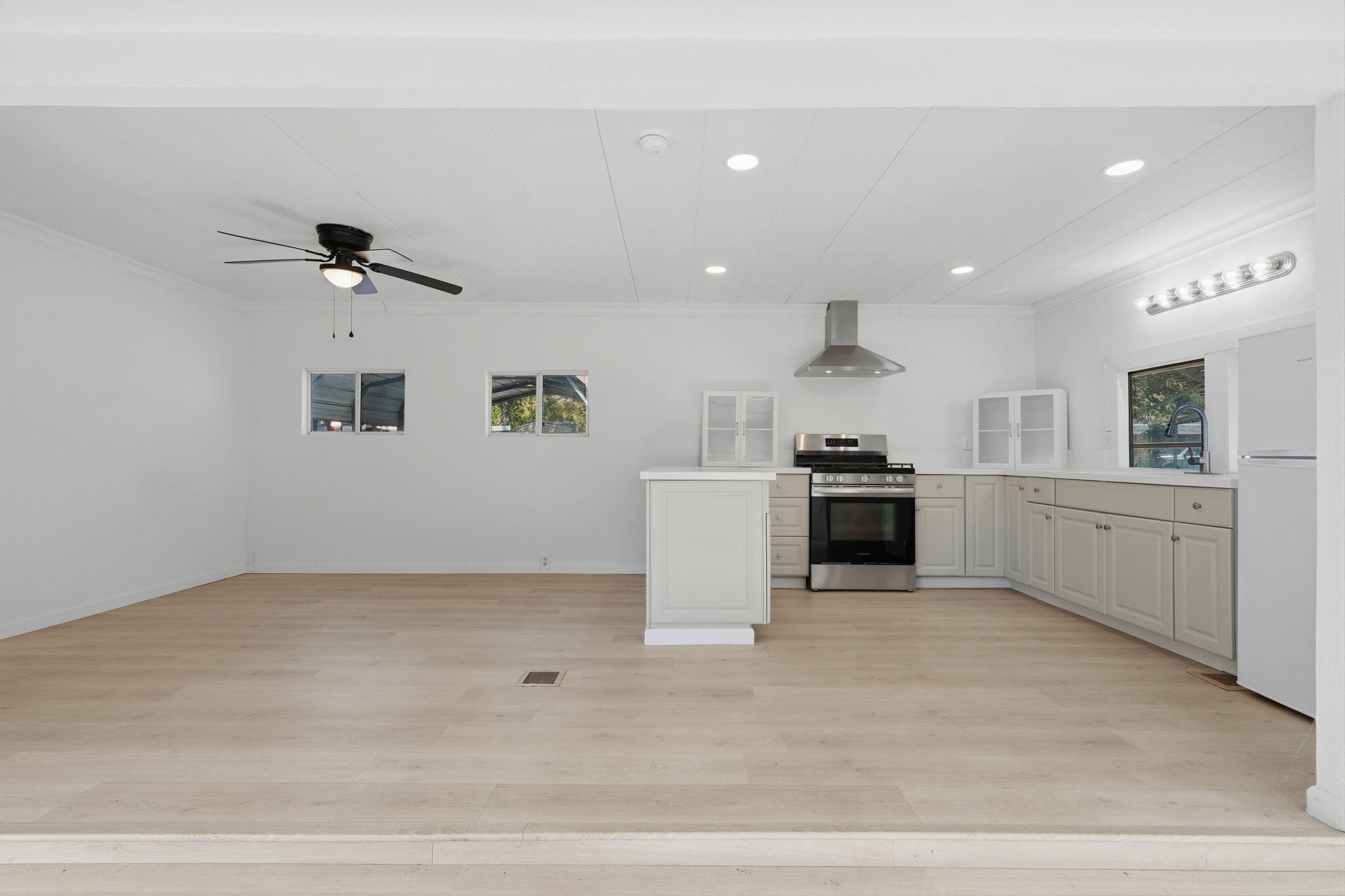 43490 N Fork Dr #17, Three Rivers, CA 93271