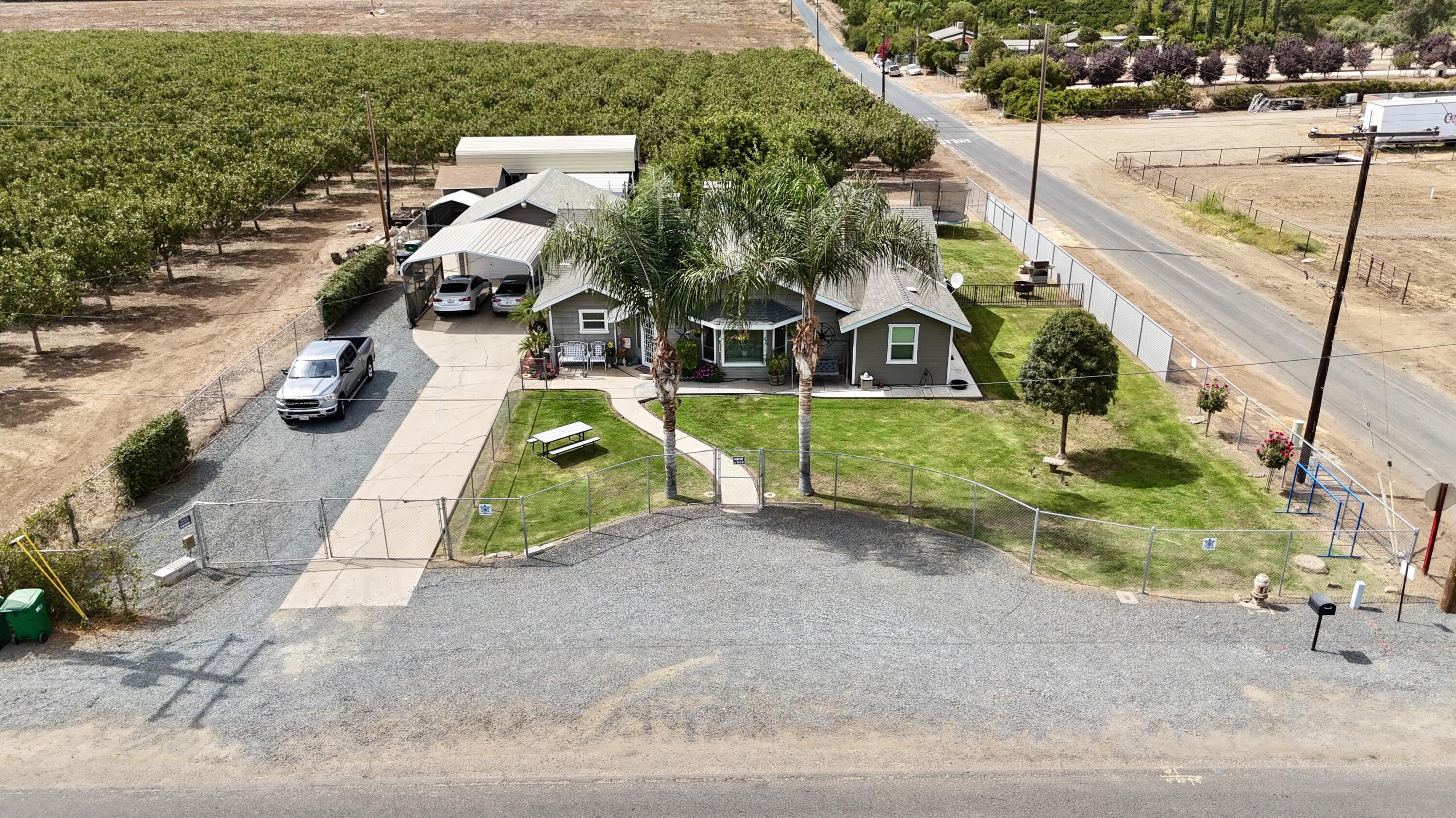 10787 Rd 256, Terra Bella, CA 93270