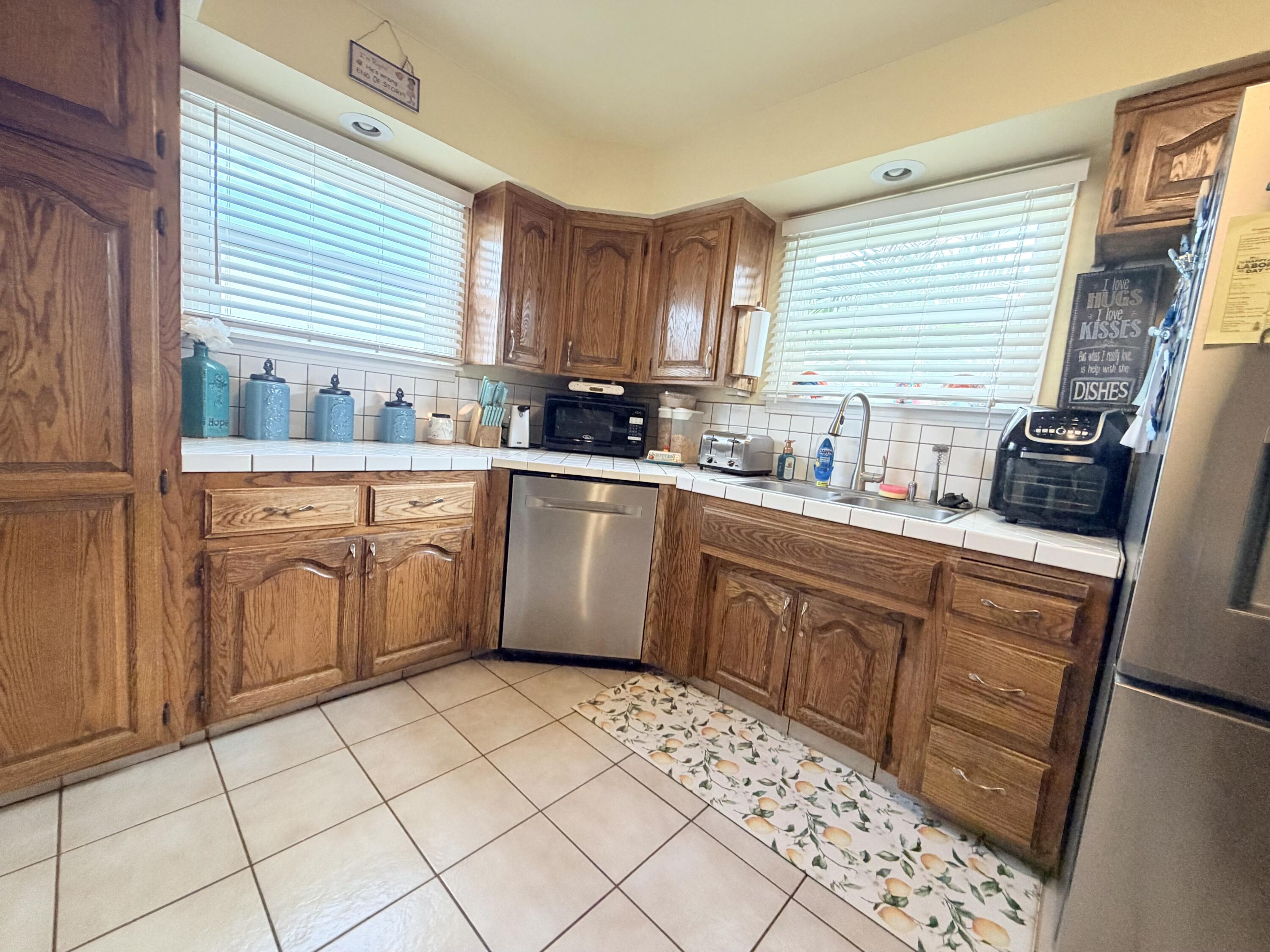 10787 Rd 256, Terra Bella, CA 93270