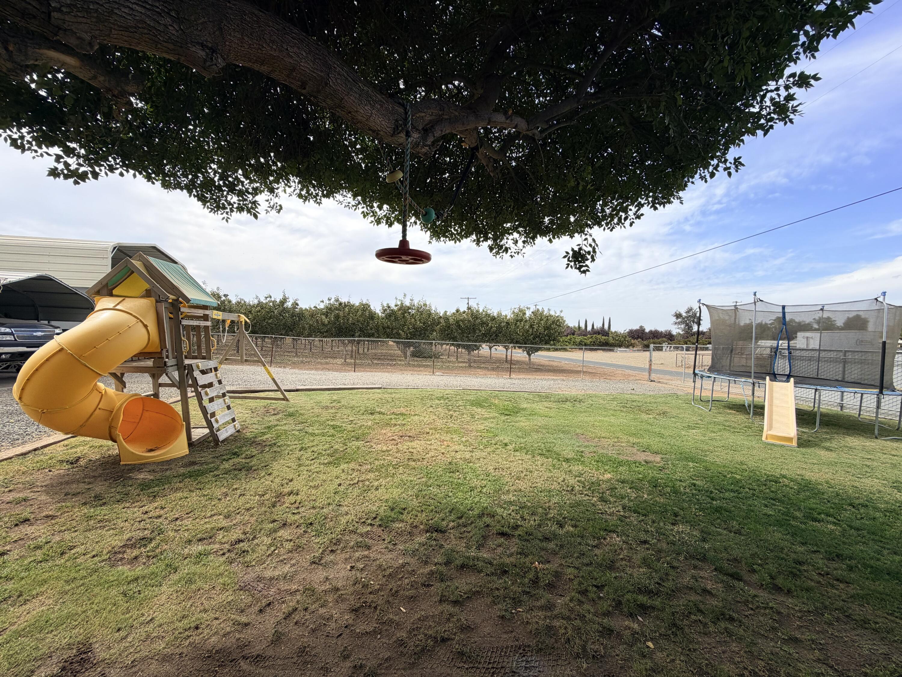 10787 Rd 256, Terra Bella, CA 93270