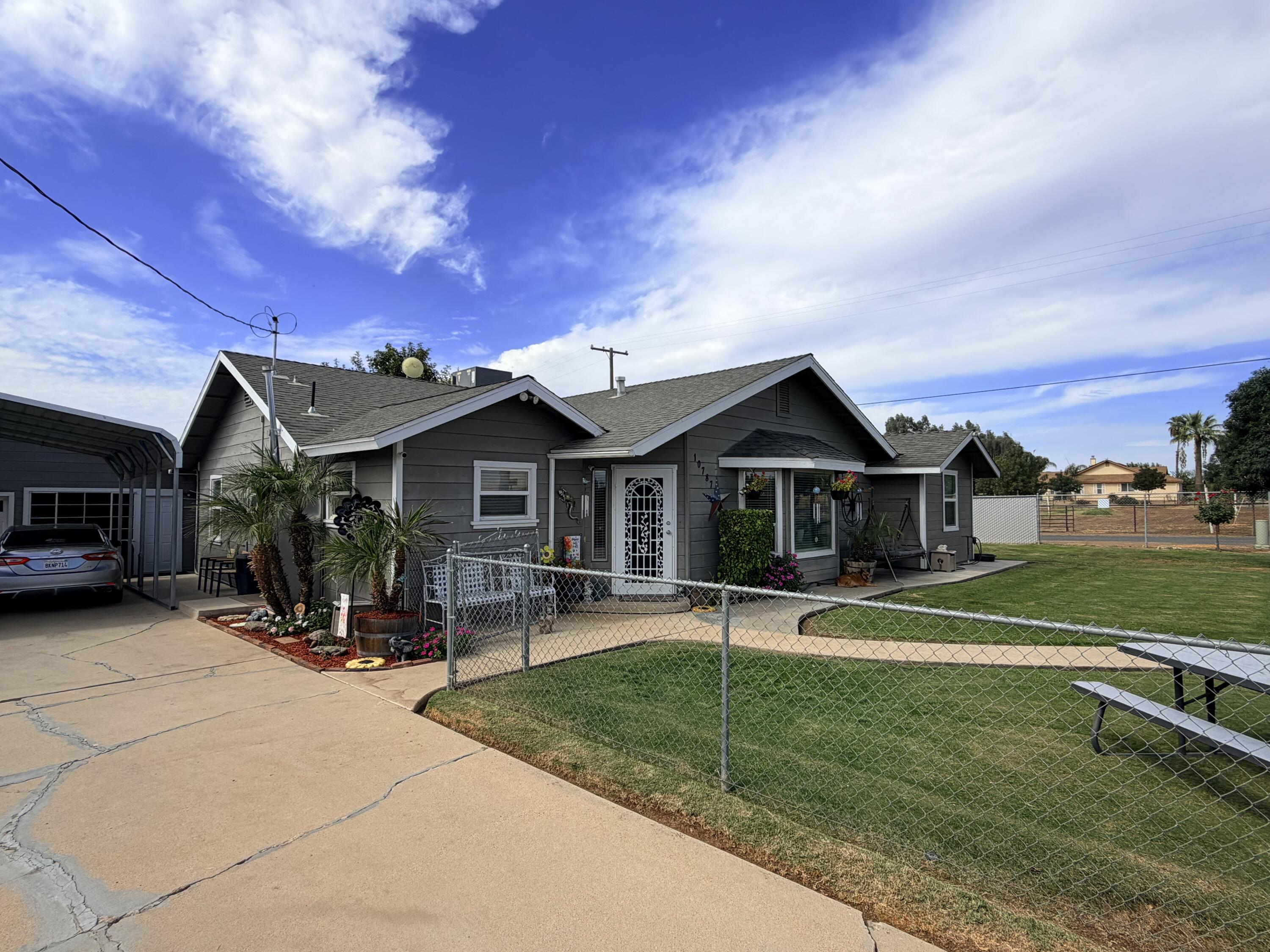 10787 Rd 256, Terra Bella, CA 93270