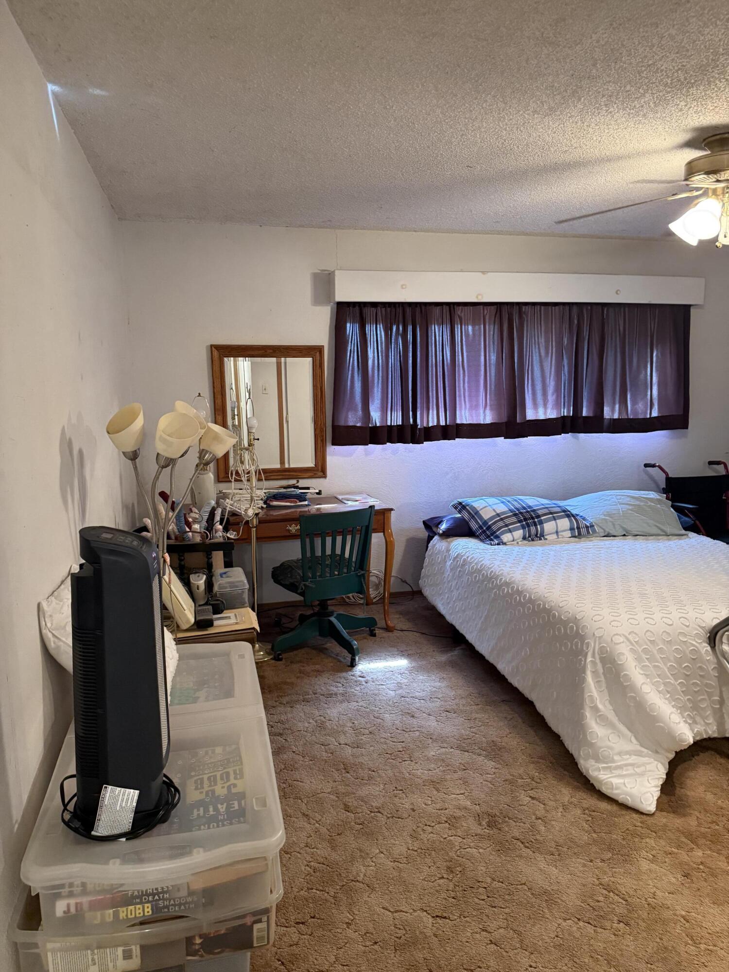 16 Holcomb St, Porterville, CA 93257