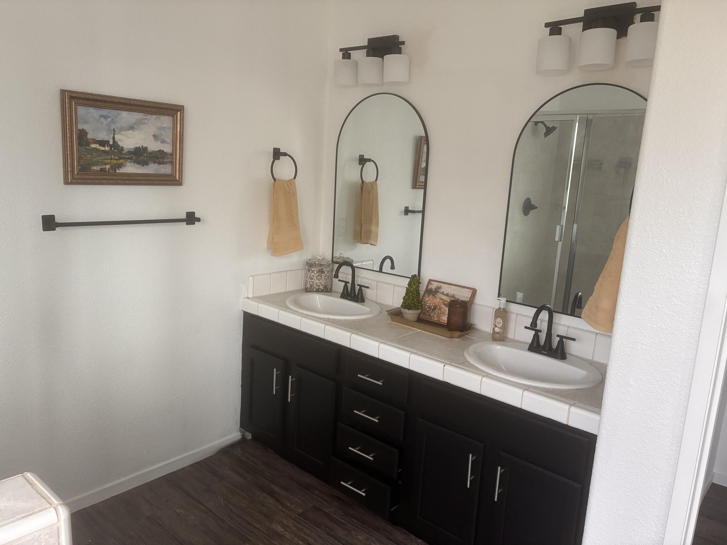 2724 Lakeridge Ave, Tulare, CA 93274