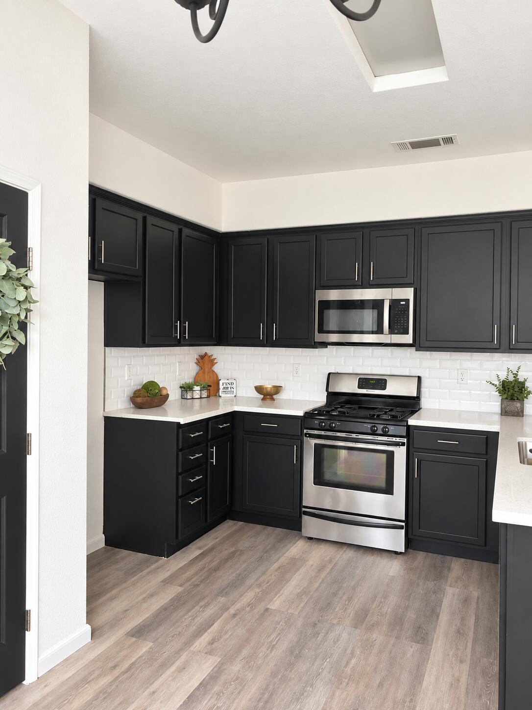 2724 Lakeridge Ave, Tulare, CA 93274
