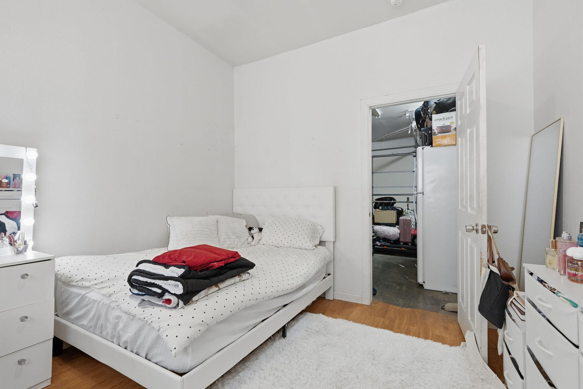 1480 E Bardsley Ave, Tulare, CA 93274