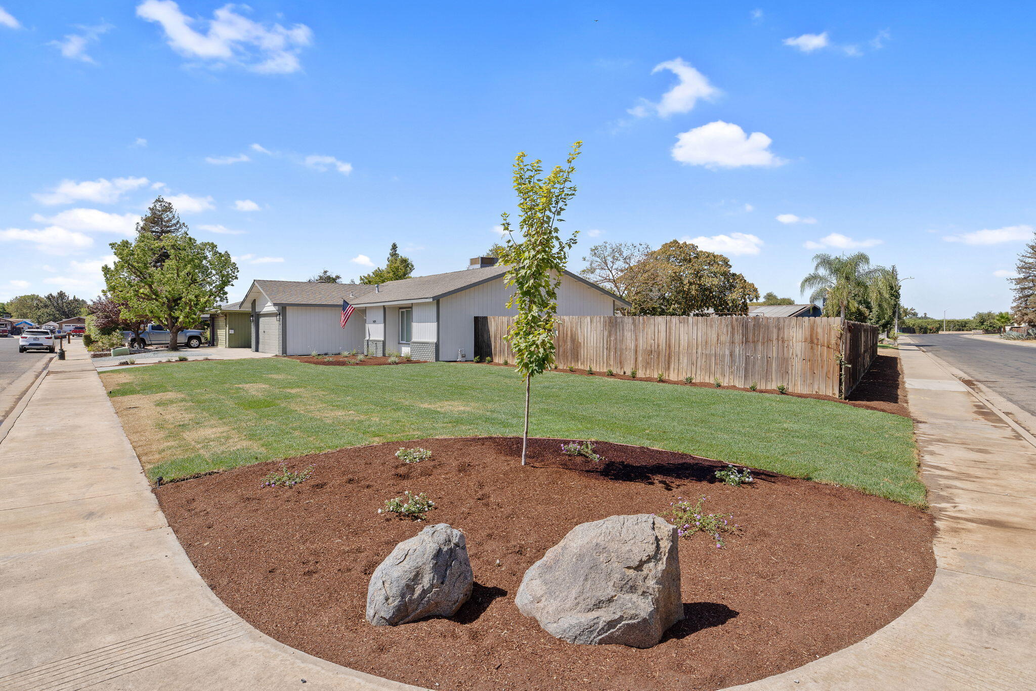 1409 Joyce Pl, Exeter, CA 93221