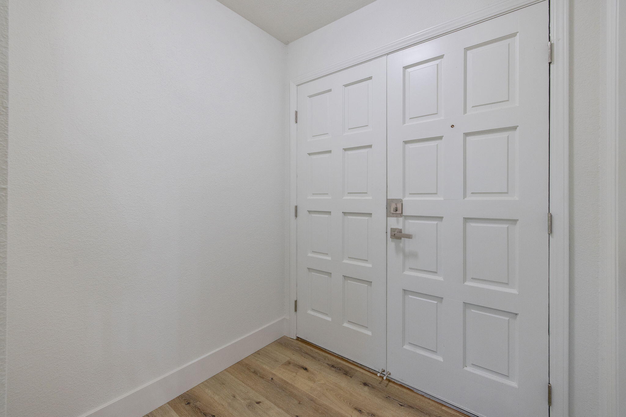 1409 Joyce Pl, Exeter, CA 93221