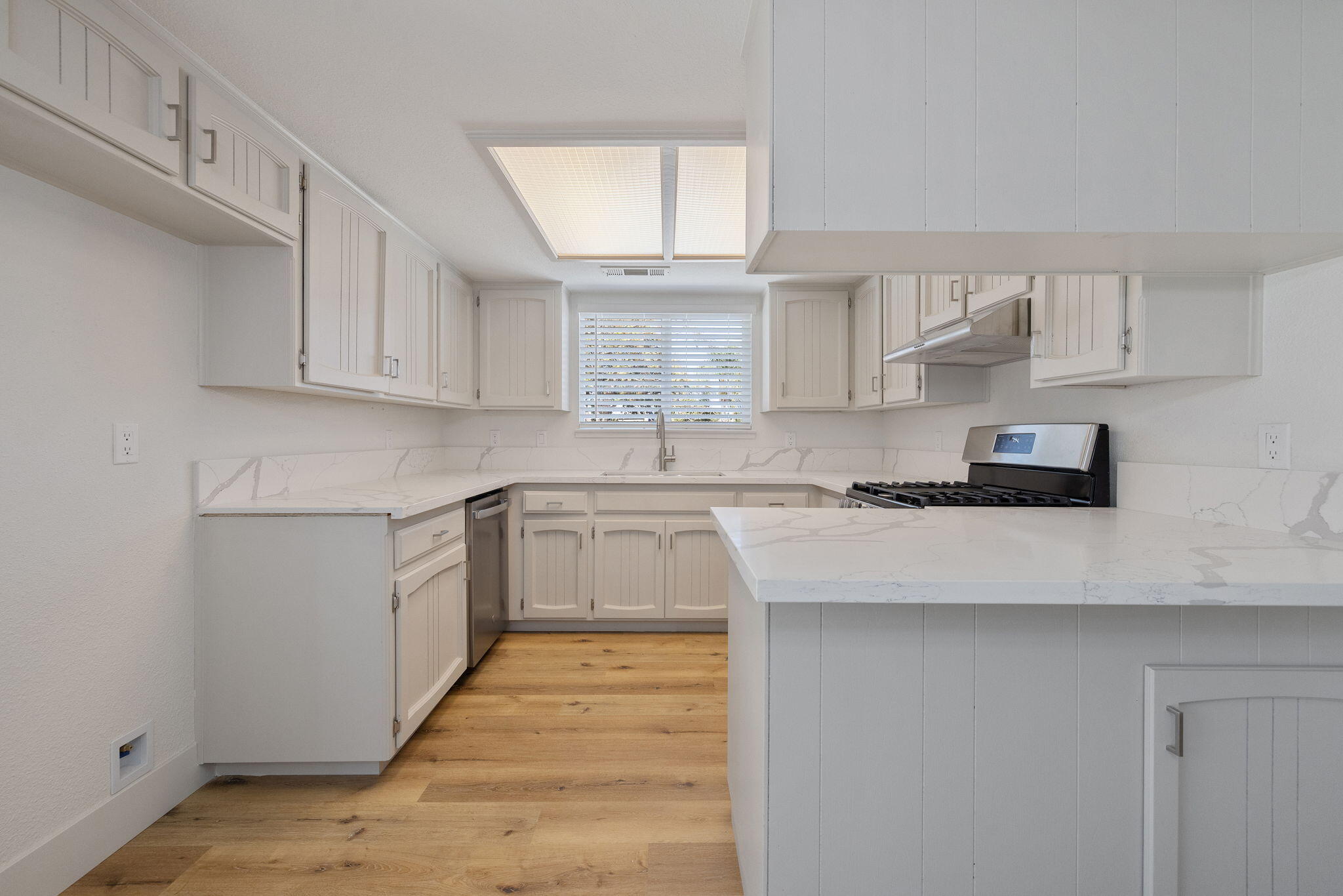 1409 Joyce Pl, Exeter, CA 93221