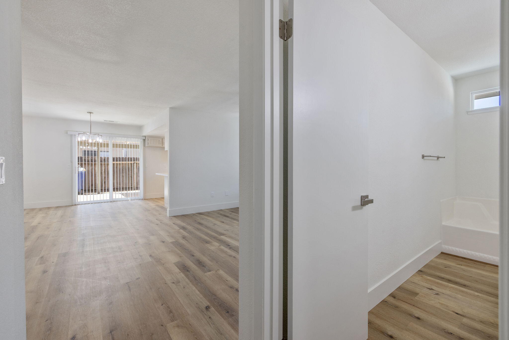 1409 Joyce Pl, Exeter, CA 93221