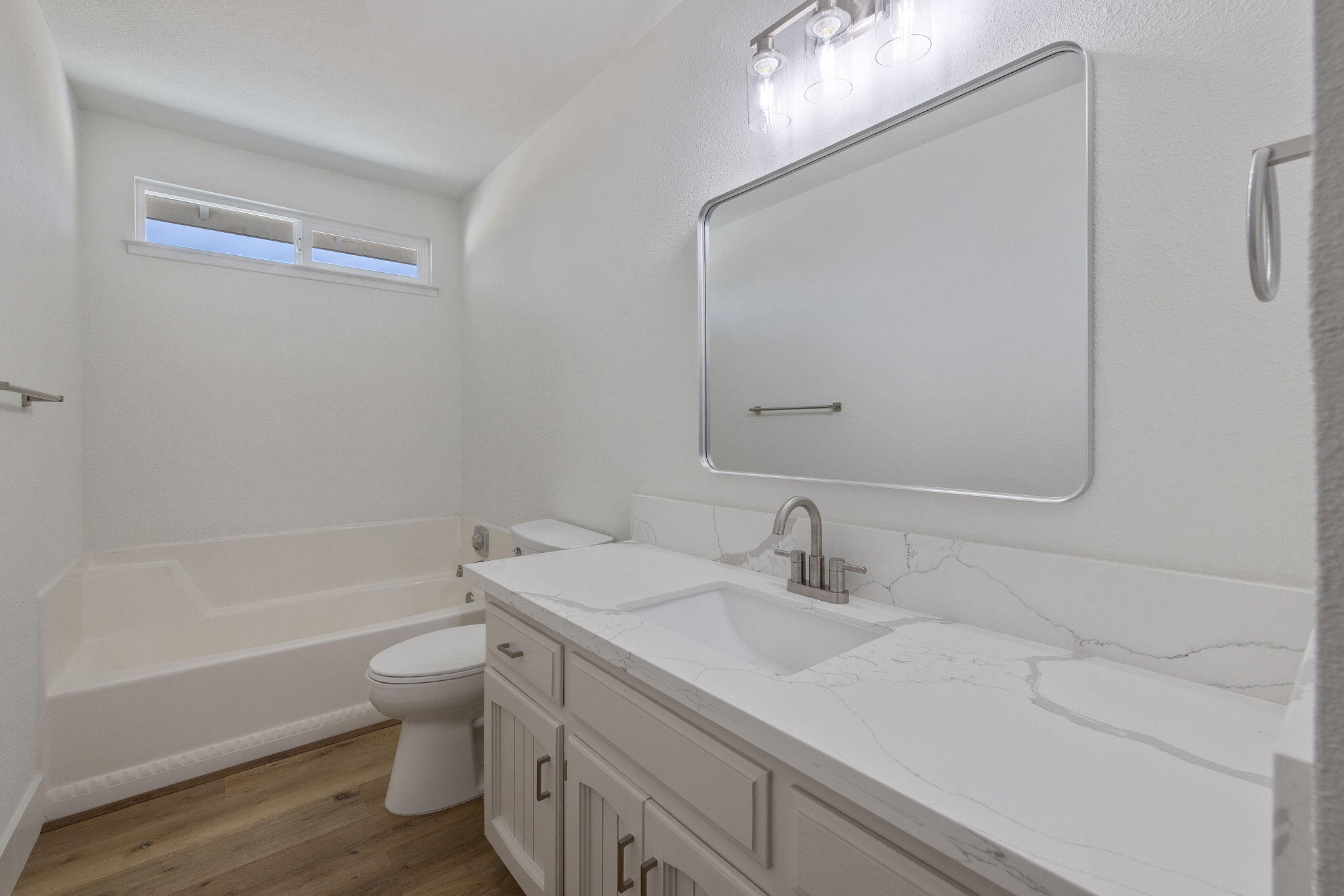 1409 Joyce Pl, Exeter, CA 93221