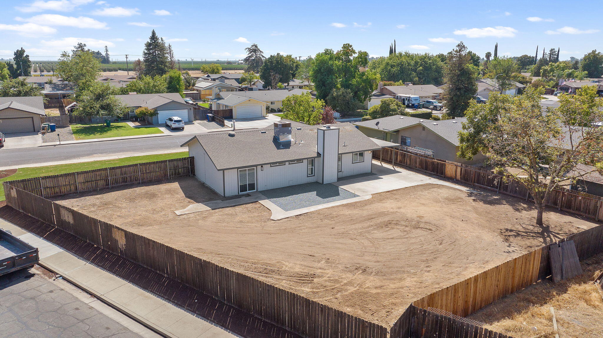1409 Joyce Pl, Exeter, CA 93221