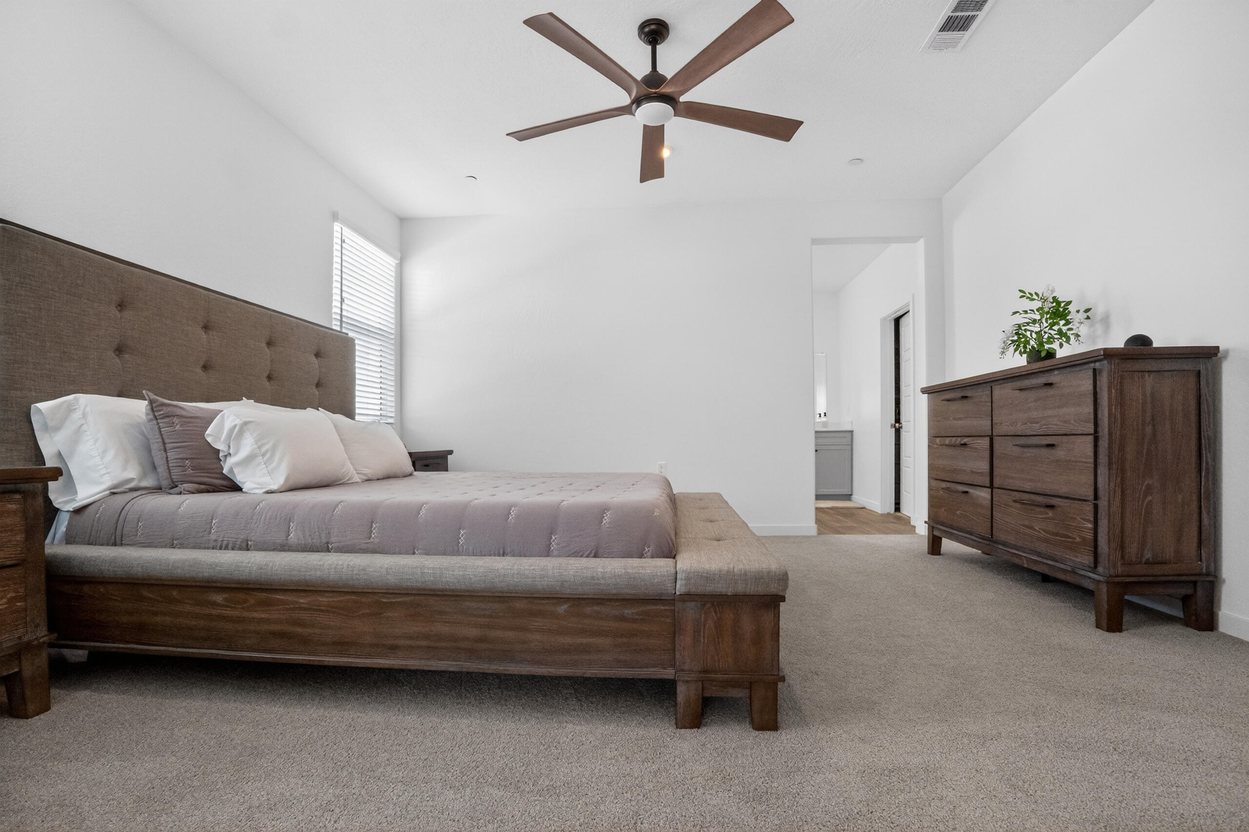 4242 Hampton Way, Clovis, CA 93619