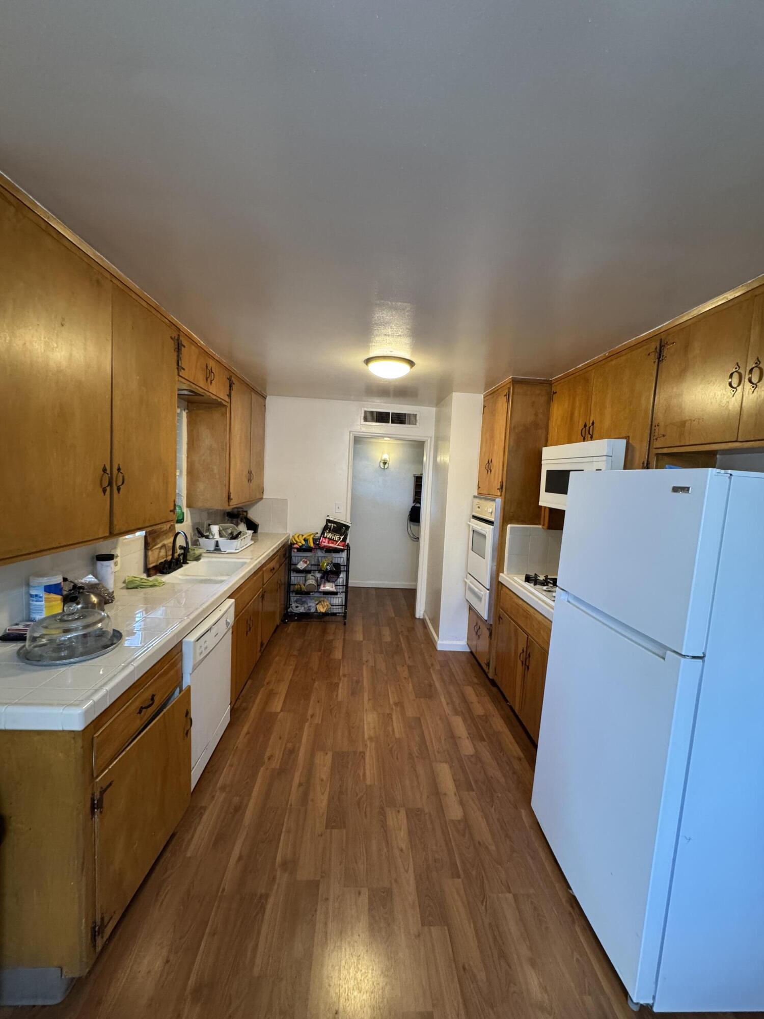 256 E Gail Ave, Tulare, CA 93274