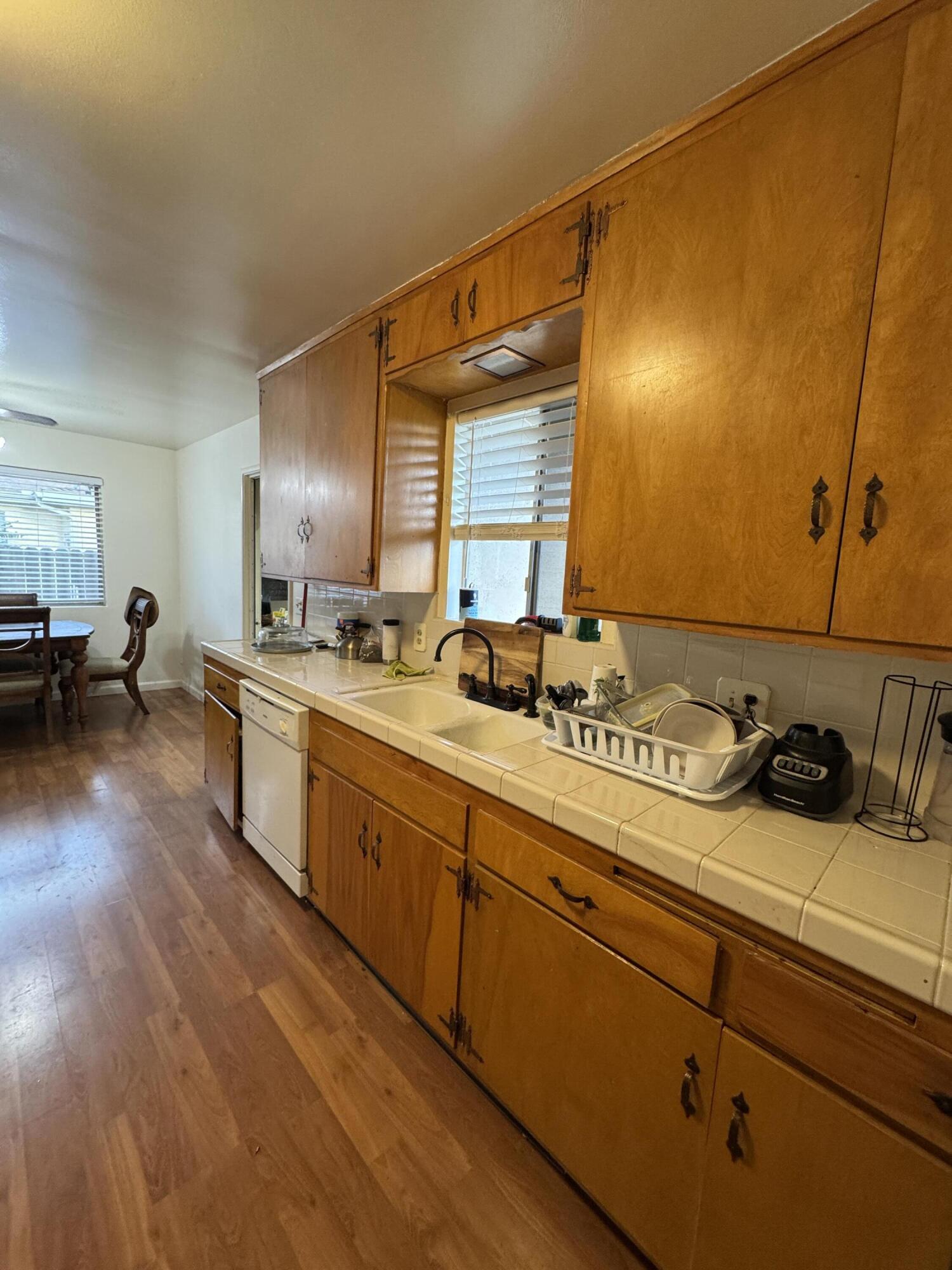 256 E Gail Ave, Tulare, CA 93274