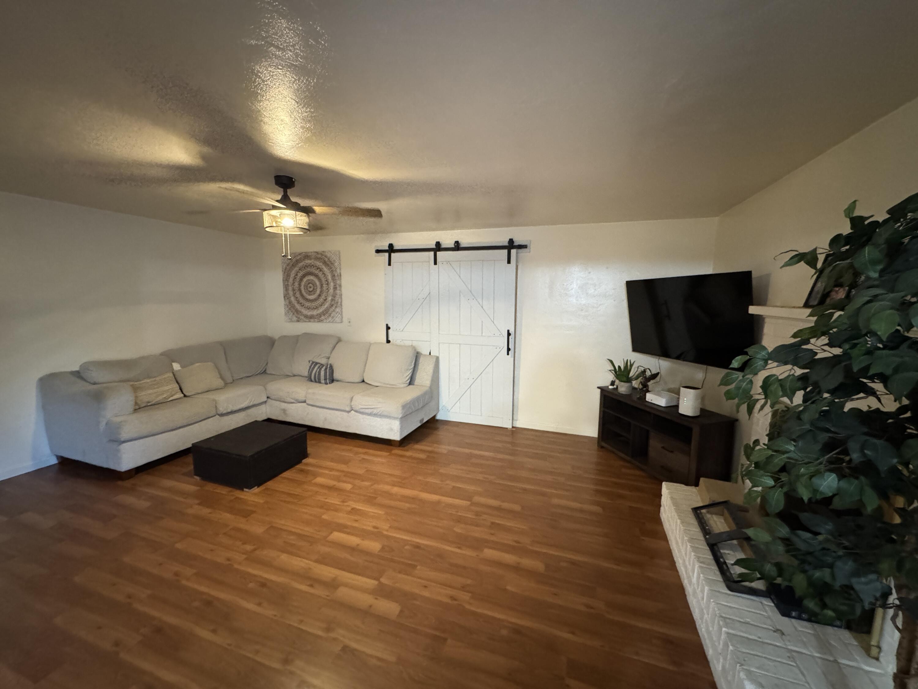 256 E Gail Ave, Tulare, CA 93274