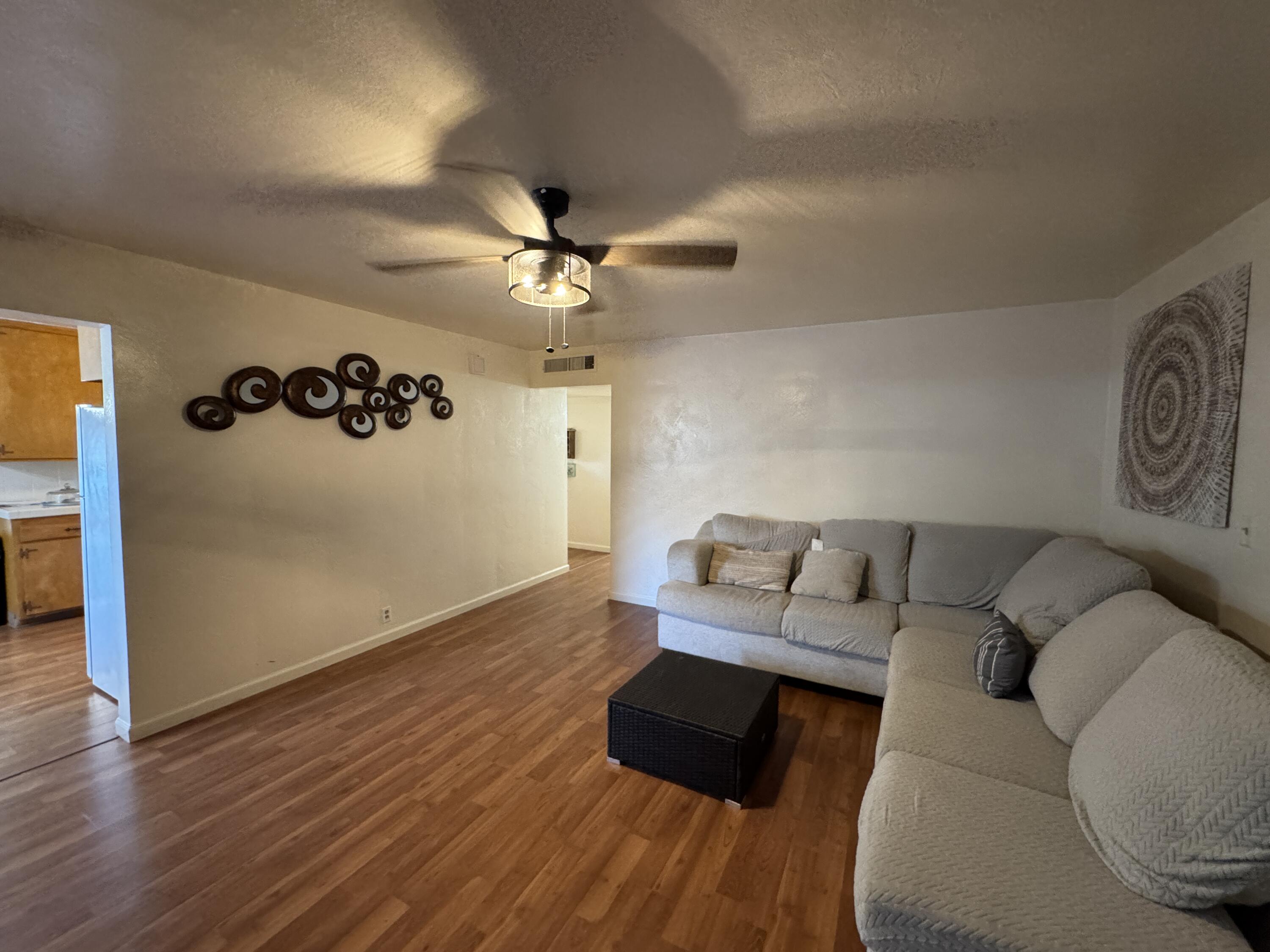 256 E Gail Ave, Tulare, CA 93274