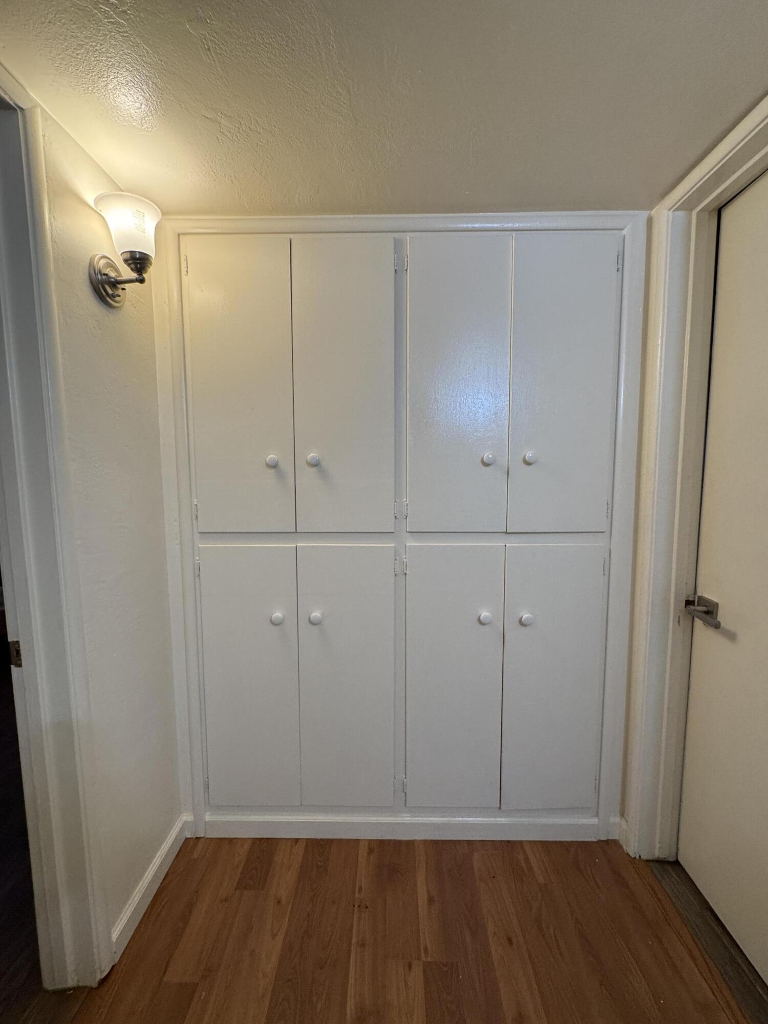 256 E Gail Ave, Tulare, CA 93274