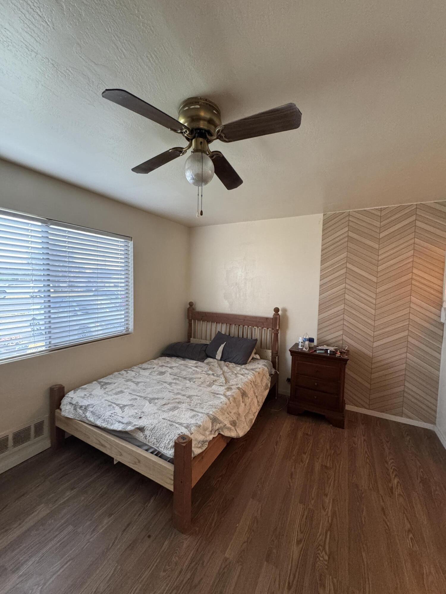 256 E Gail Ave, Tulare, CA 93274