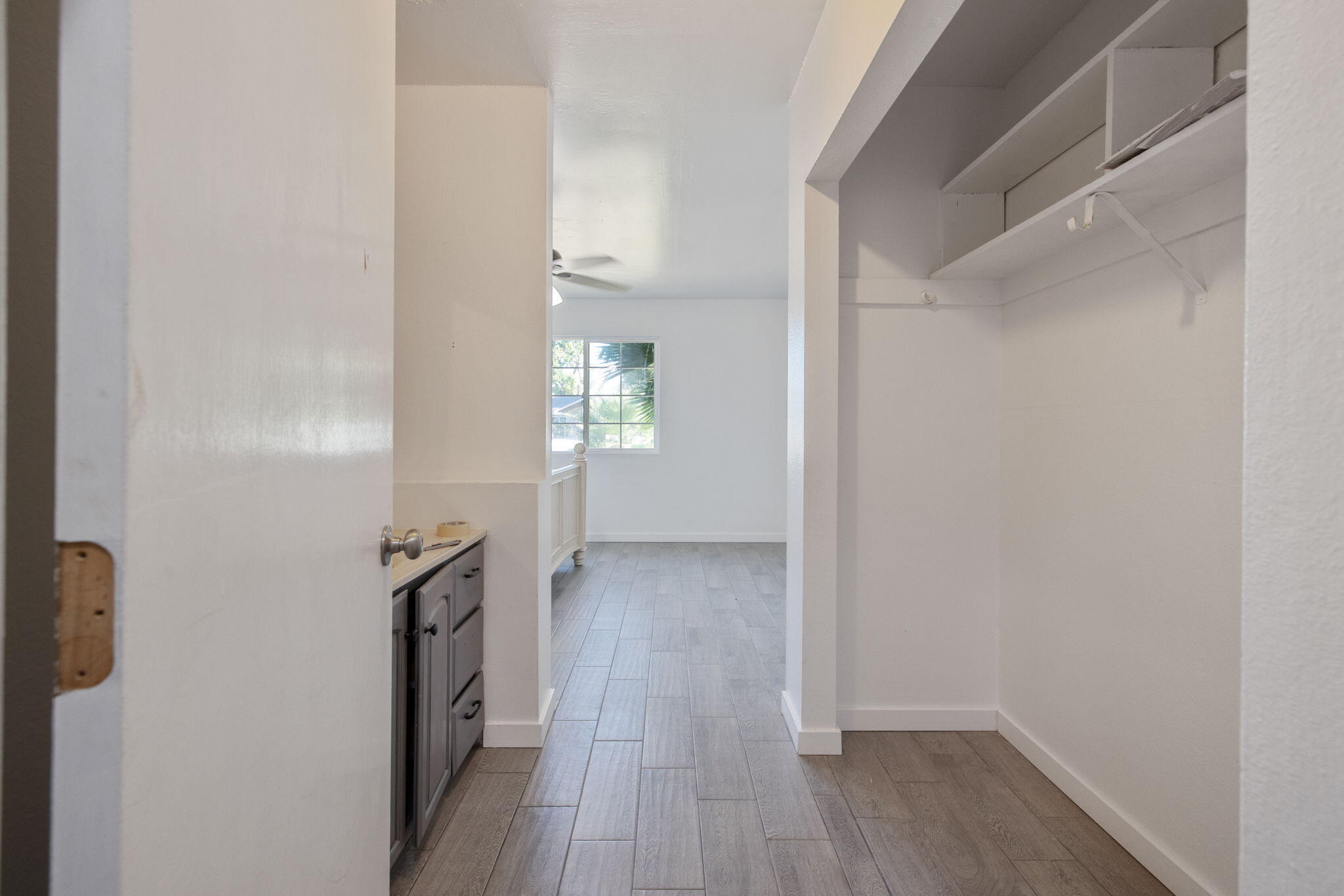 916 E Elm St, Hanford, CA 93230