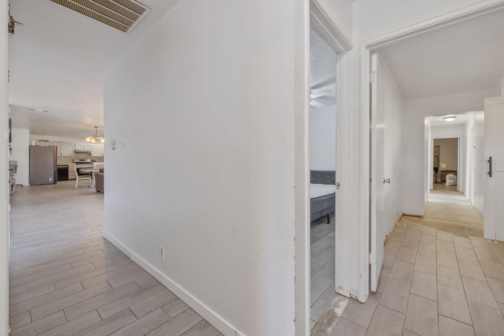 916 E Elm St, Hanford, CA 93230
