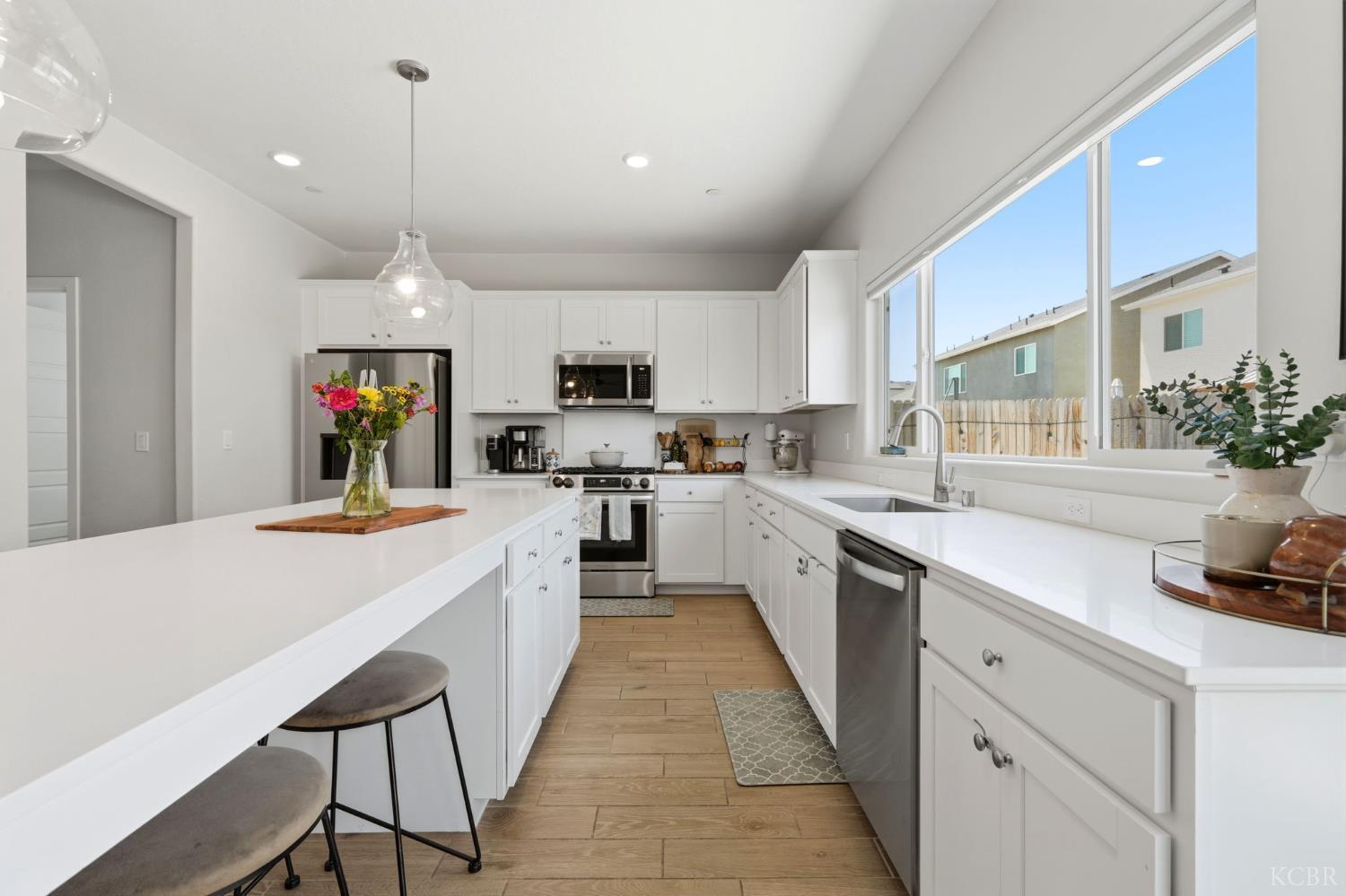 1772 N Jennie Lake Trl, Hanford, CA 93230