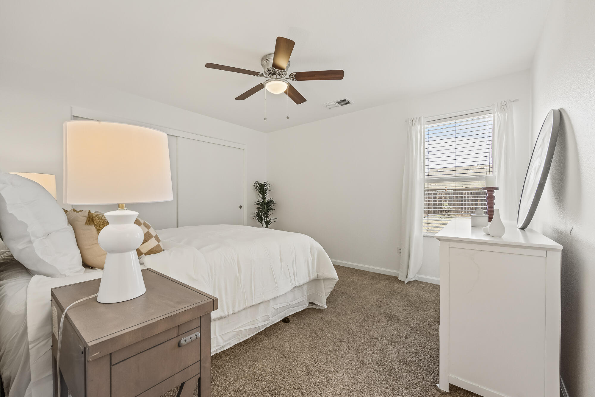 4336 E Acequia Ave, Visalia, CA 93292