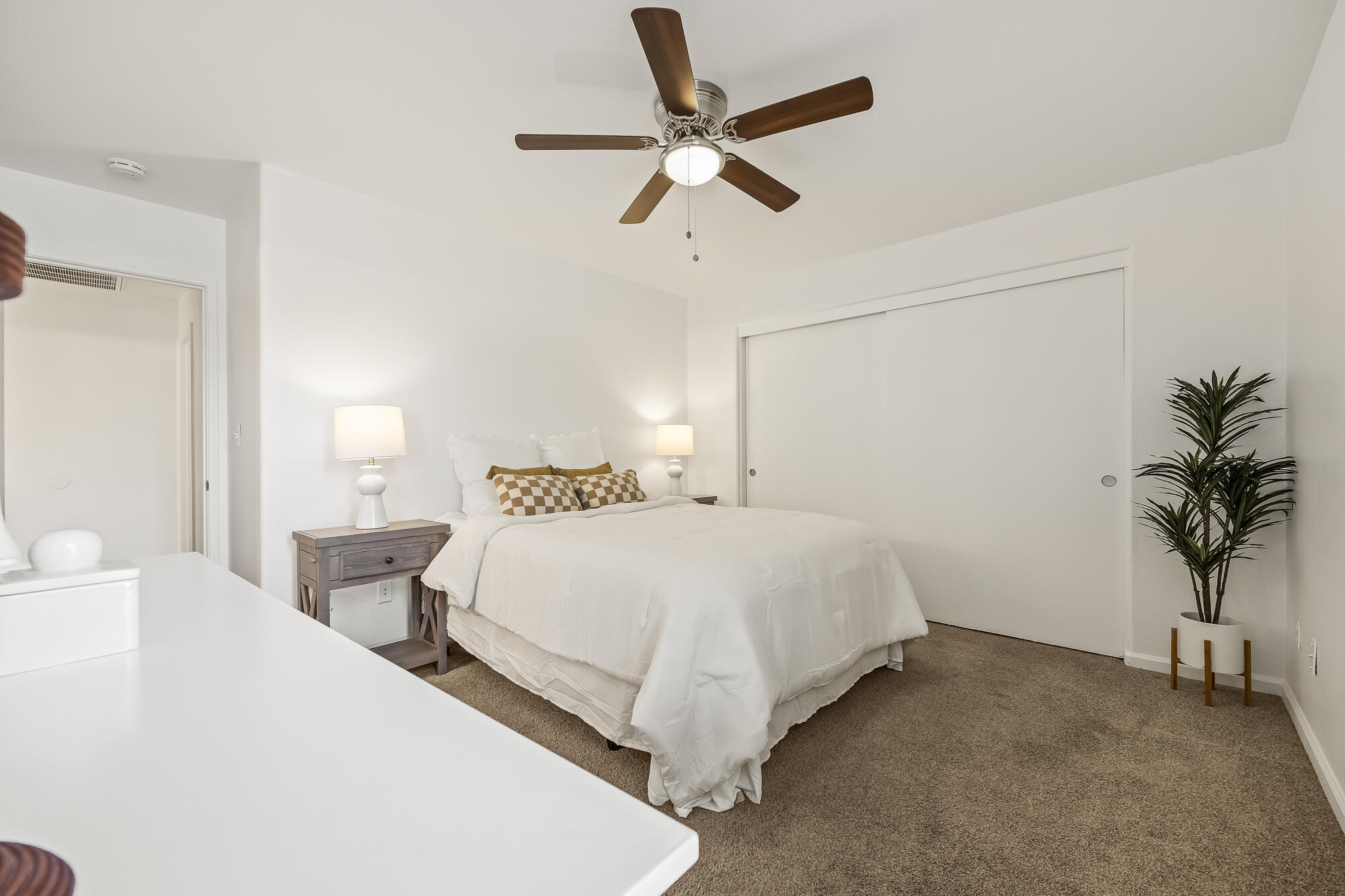 4336 E Acequia Ave, Visalia, CA 93292