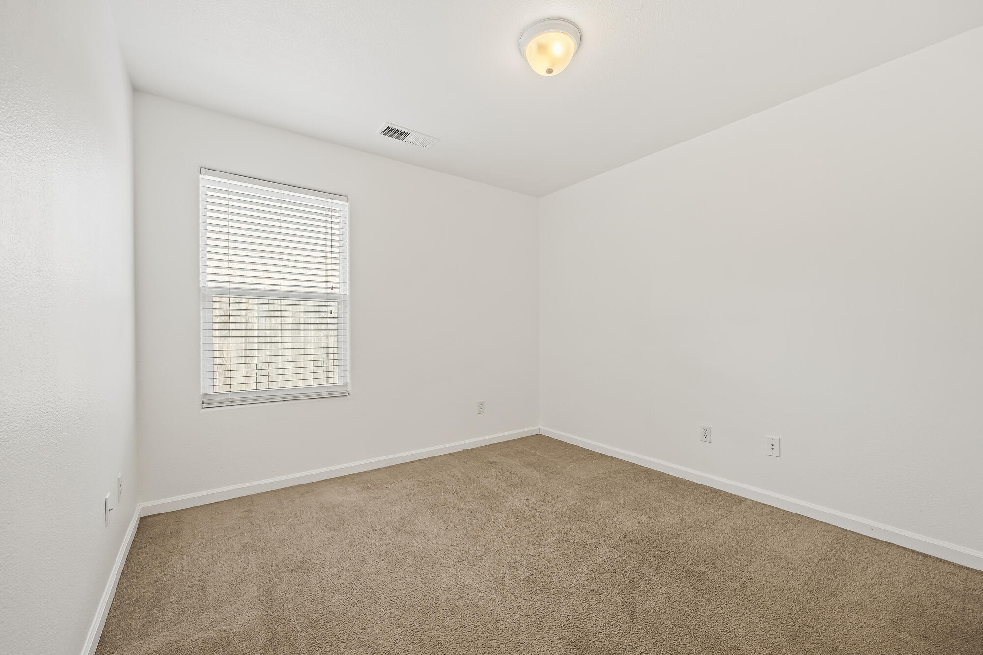 4336 E Acequia Ave, Visalia, CA 93292
