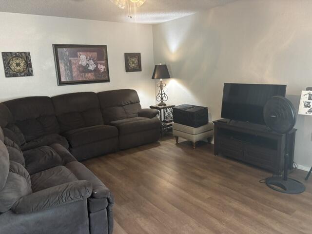 3955 N Ricewood Ave, Fresno, CA 93705