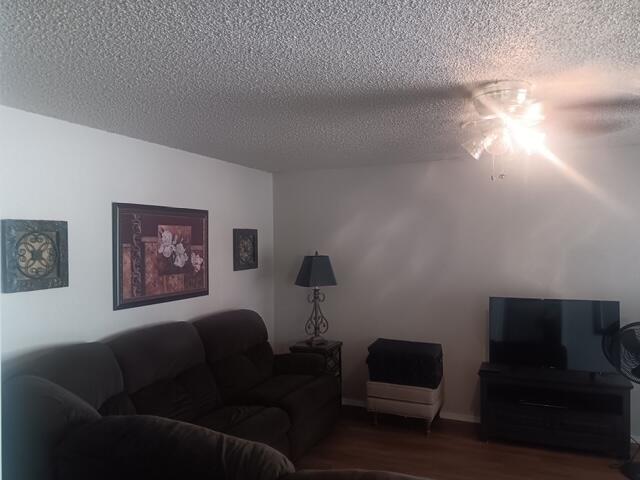 3955 N Ricewood Ave, Fresno, CA 93705