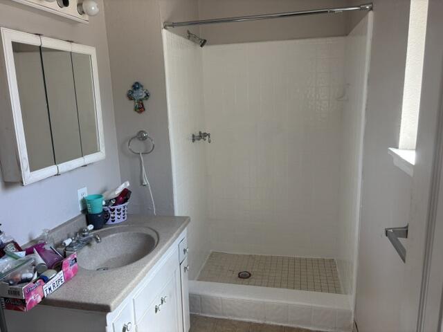 3955 N Ricewood Ave, Fresno, CA 93705