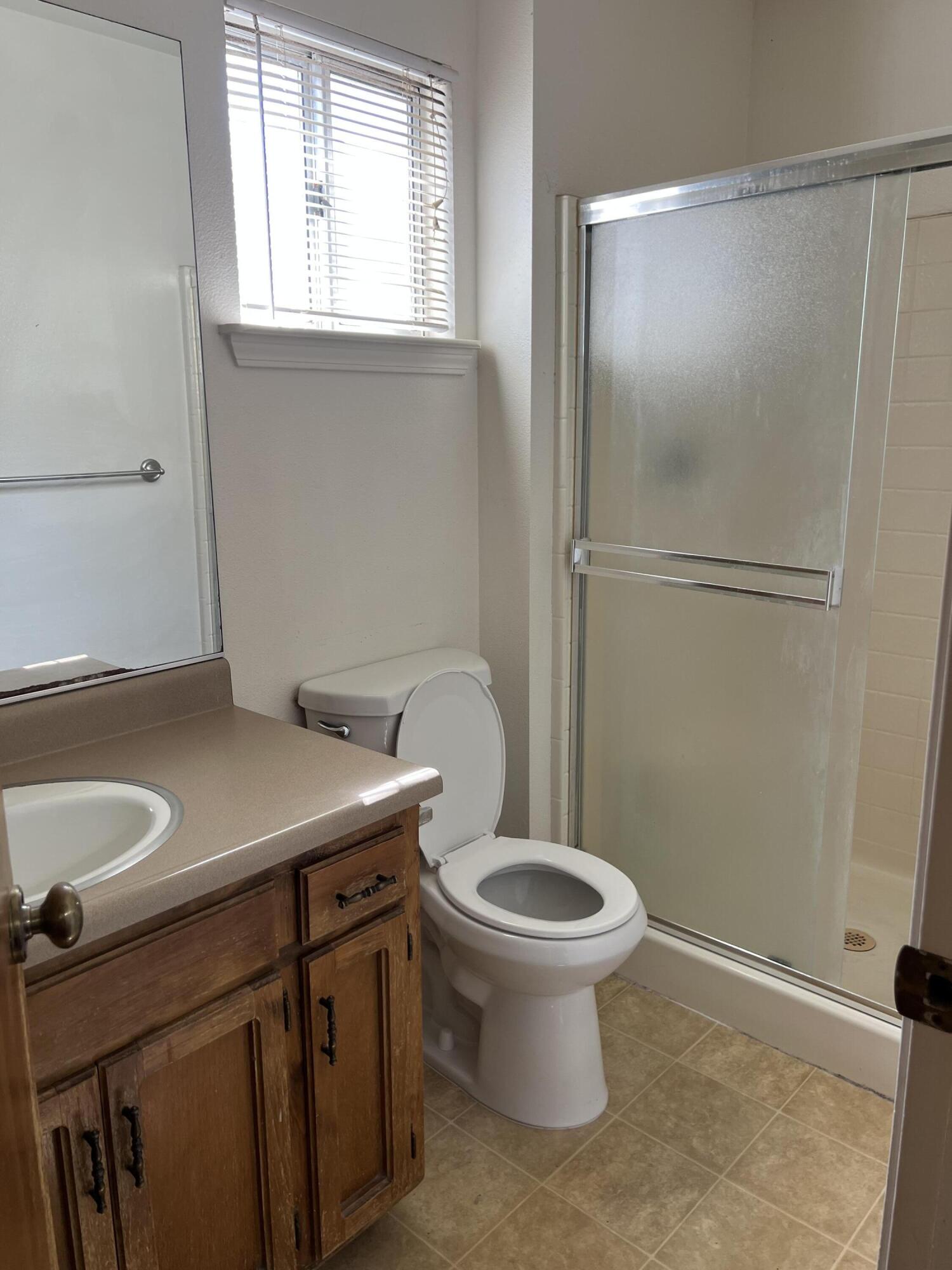 1536 Orchard, Tulare, CA 93274