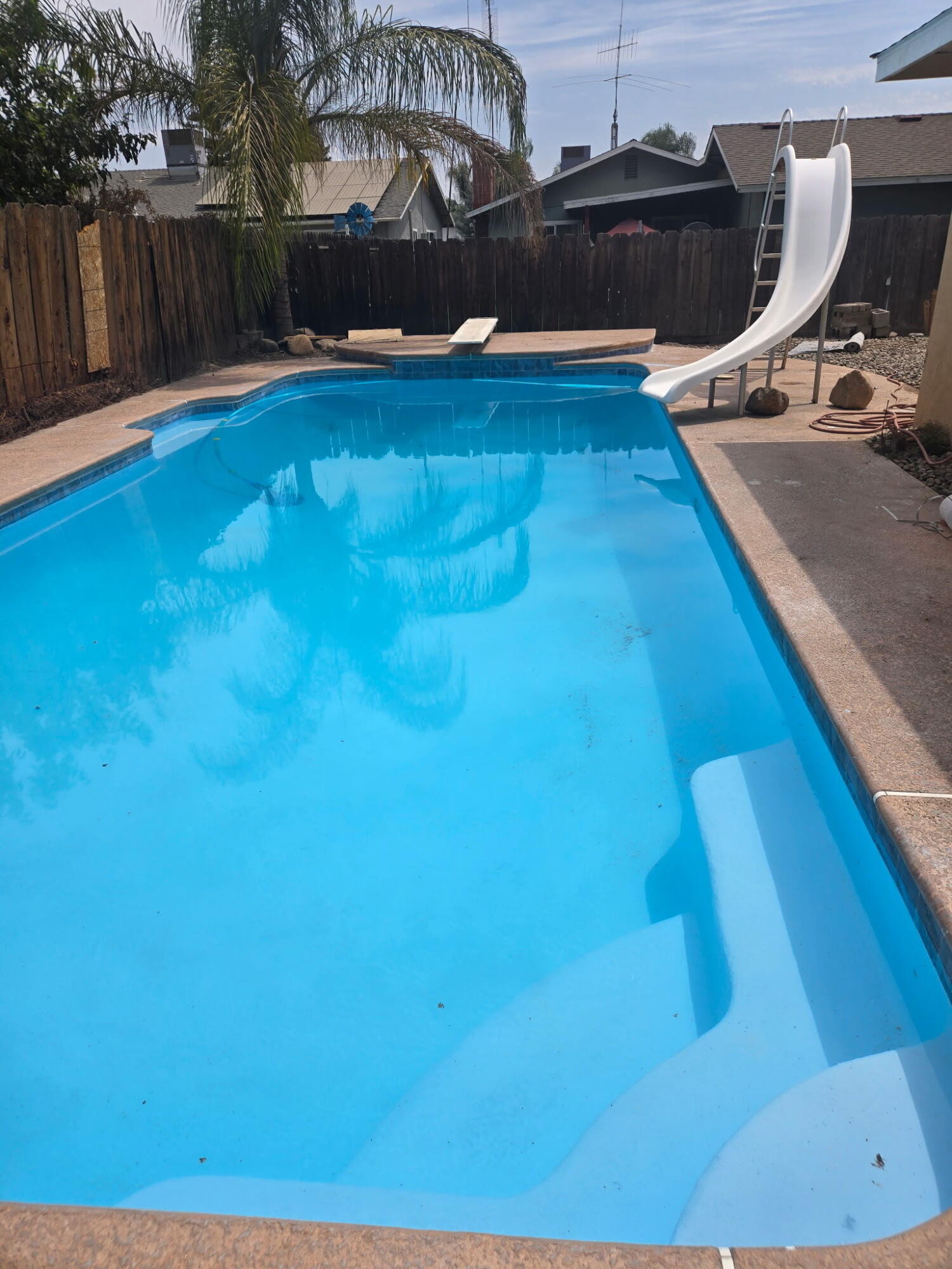 1482 E Walnut Ave, Tulare, CA 93274