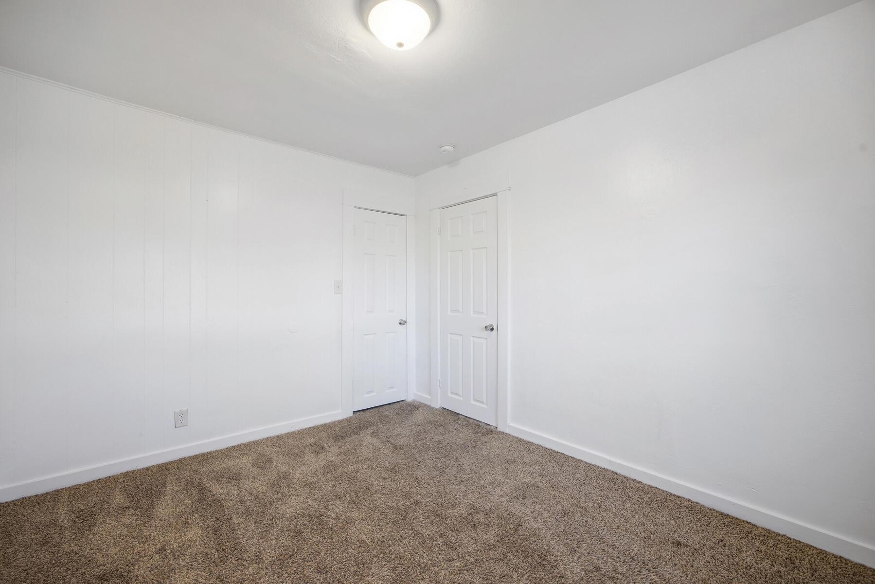 220 S O St, Tulare, CA 93274