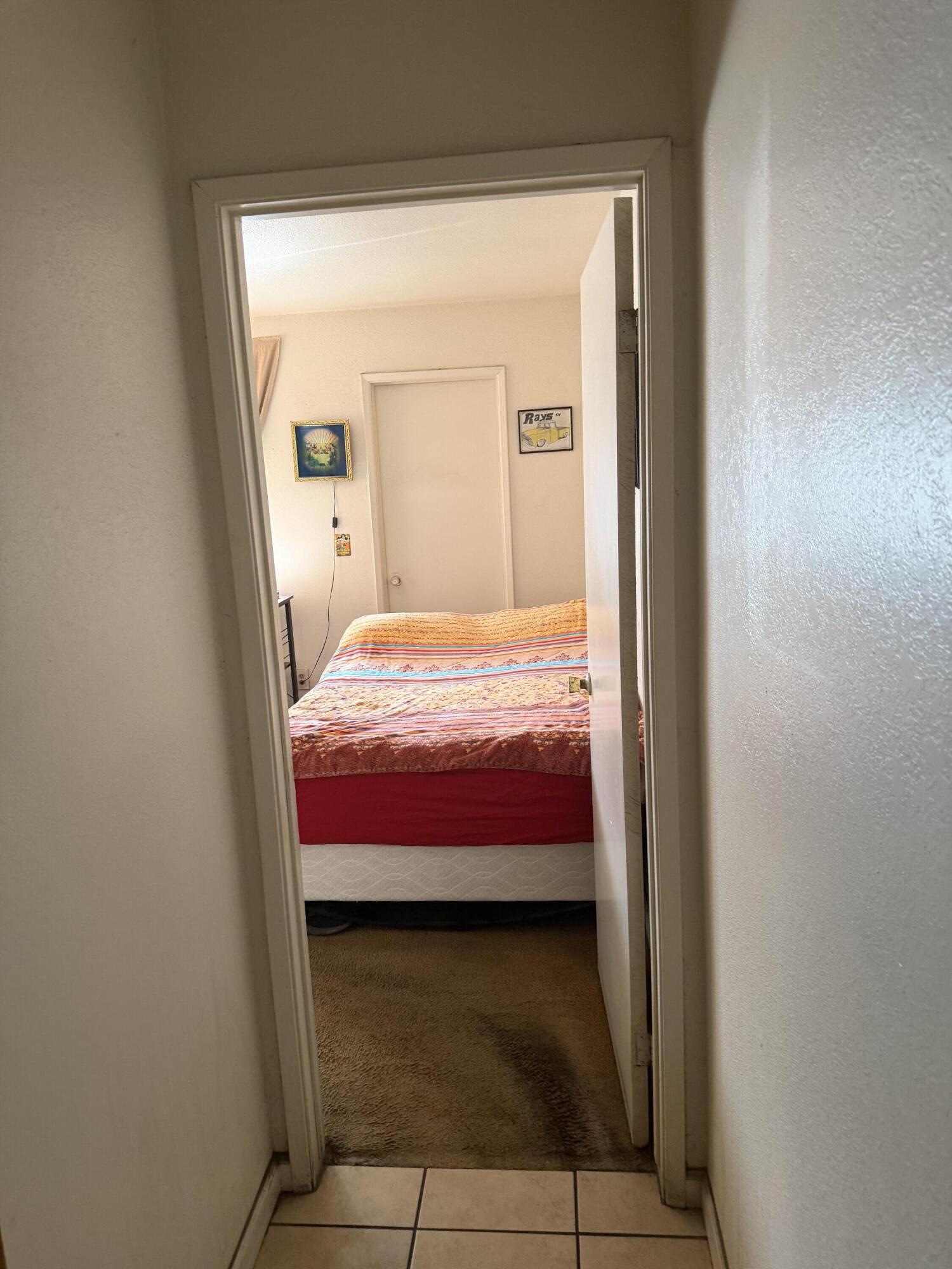 220 E Harold Ct, Visalia, CA 93291