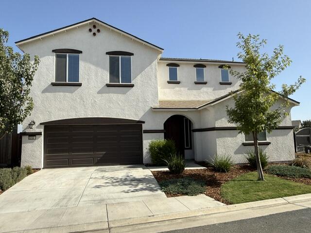2232 S Crumal St, Visalia, CA 93292