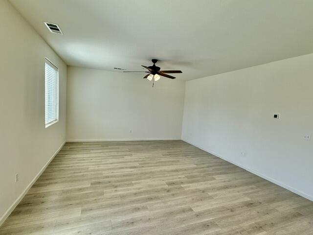 2232 S Crumal St, Visalia, CA 93292