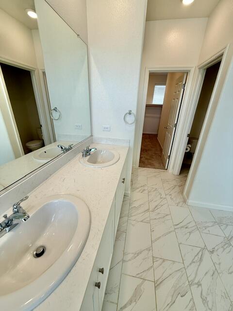 2232 S Crumal St, Visalia, CA 93292