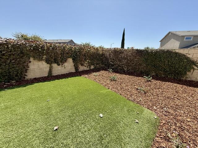 2232 S Crumal St, Visalia, CA 93292