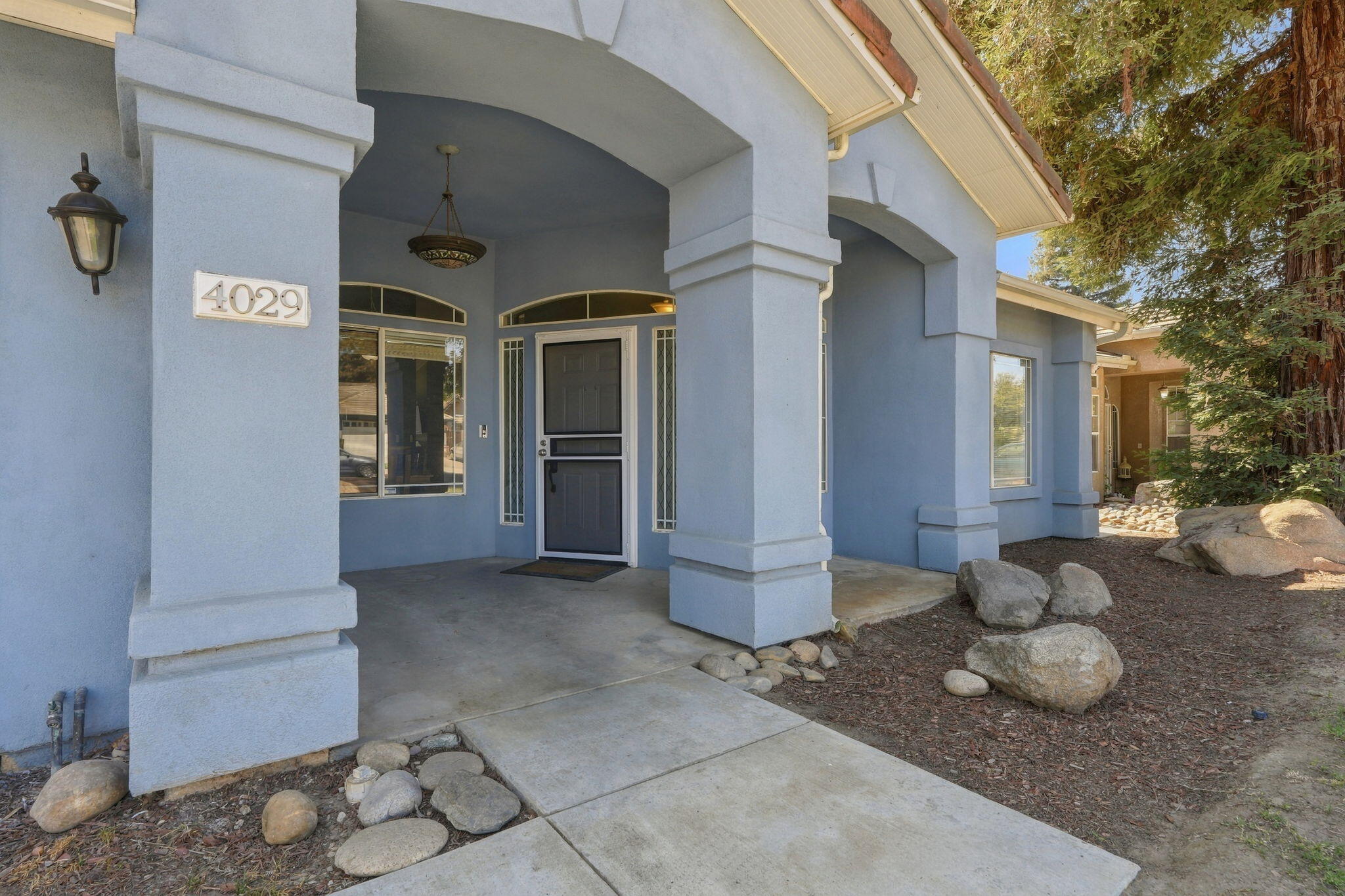 4029 E Meadow Ave, Visalia, CA 93292