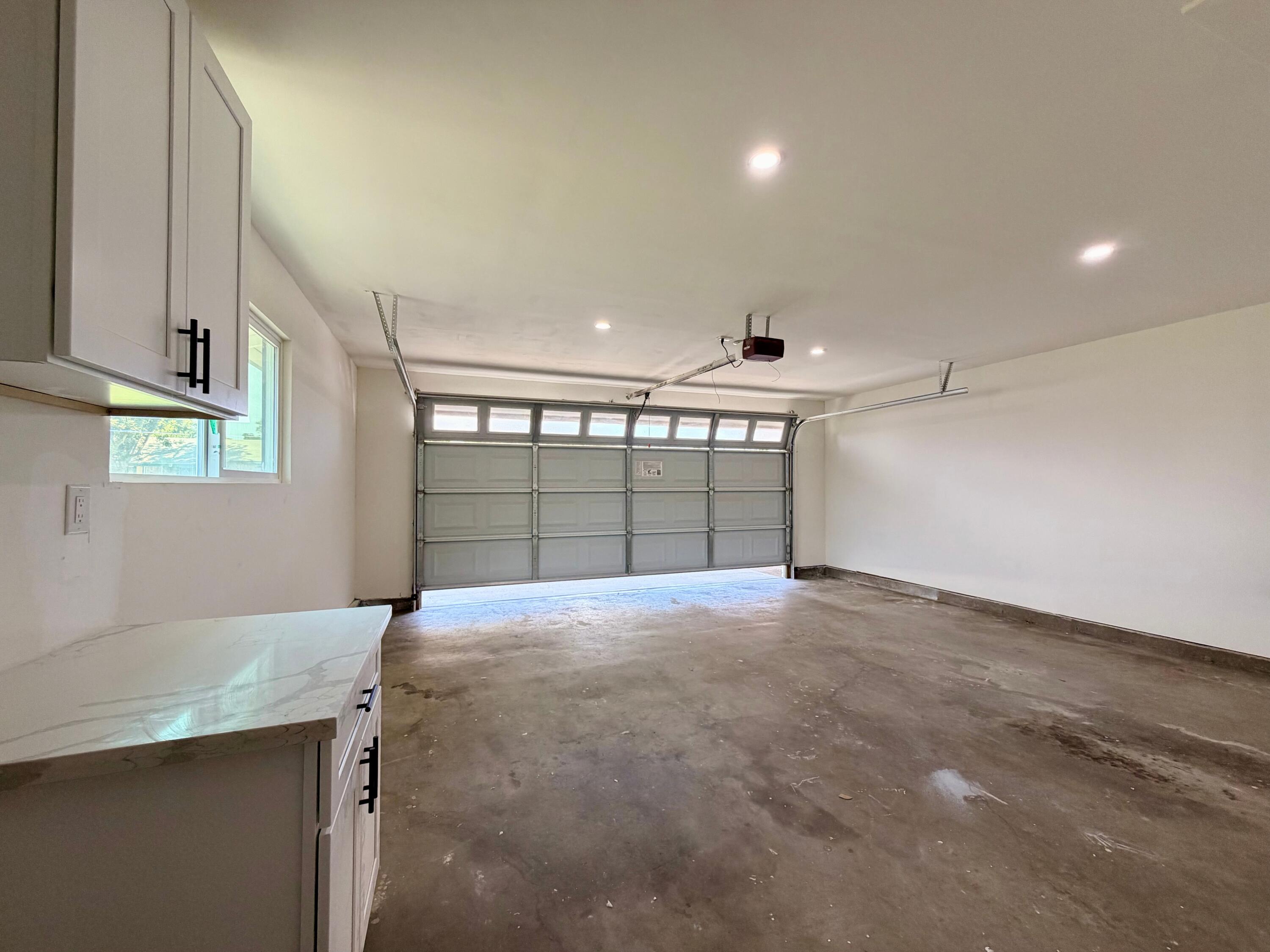 249 W Paradise Ave, Visalia, CA 93277