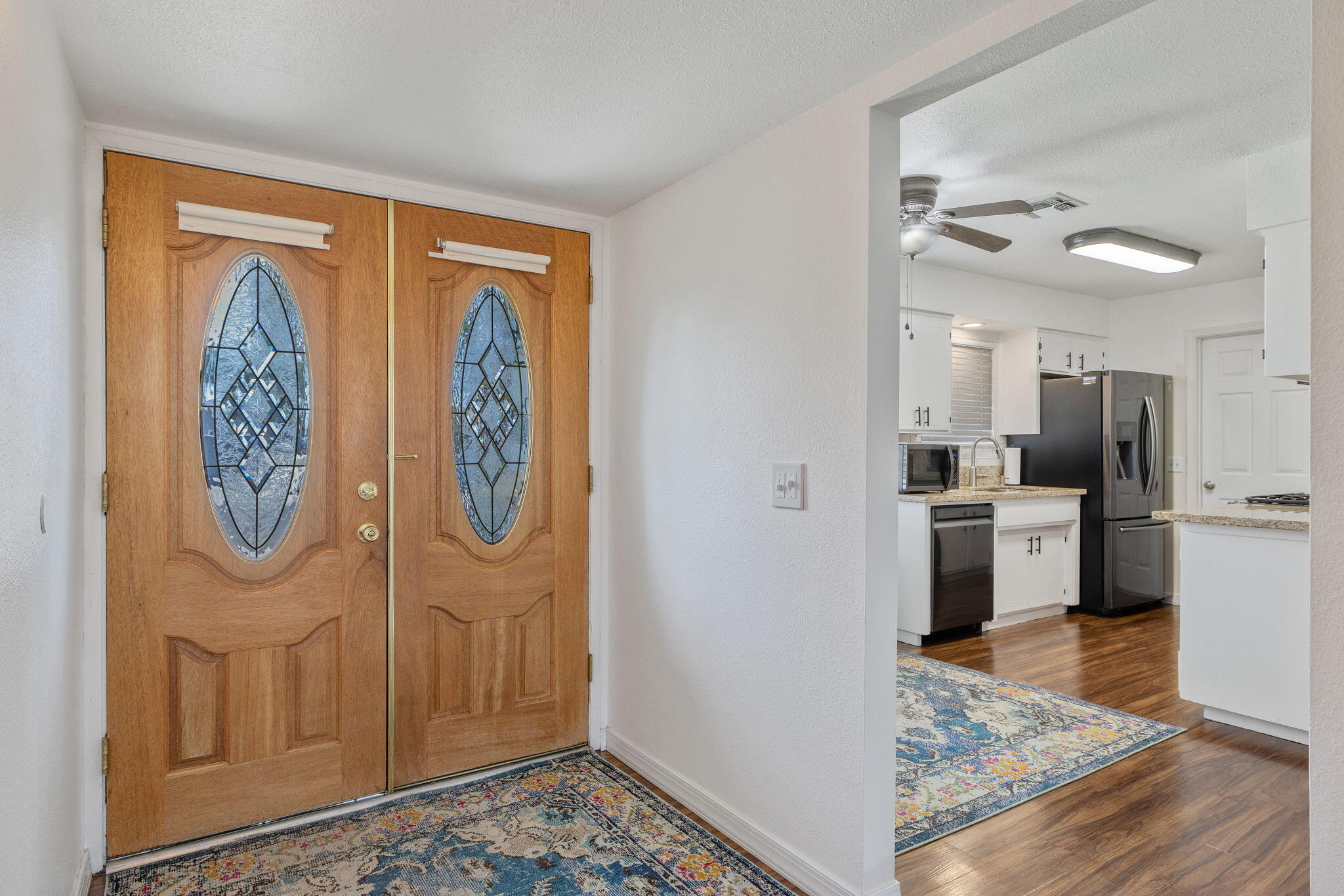 2620 S Divisadero St, Visalia, CA 93277