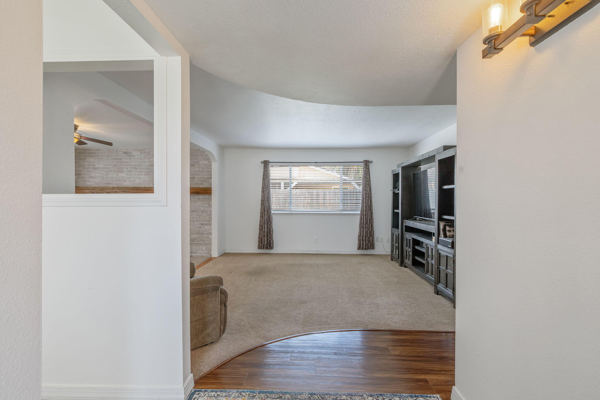 2620 S Divisadero St, Visalia, CA 93277