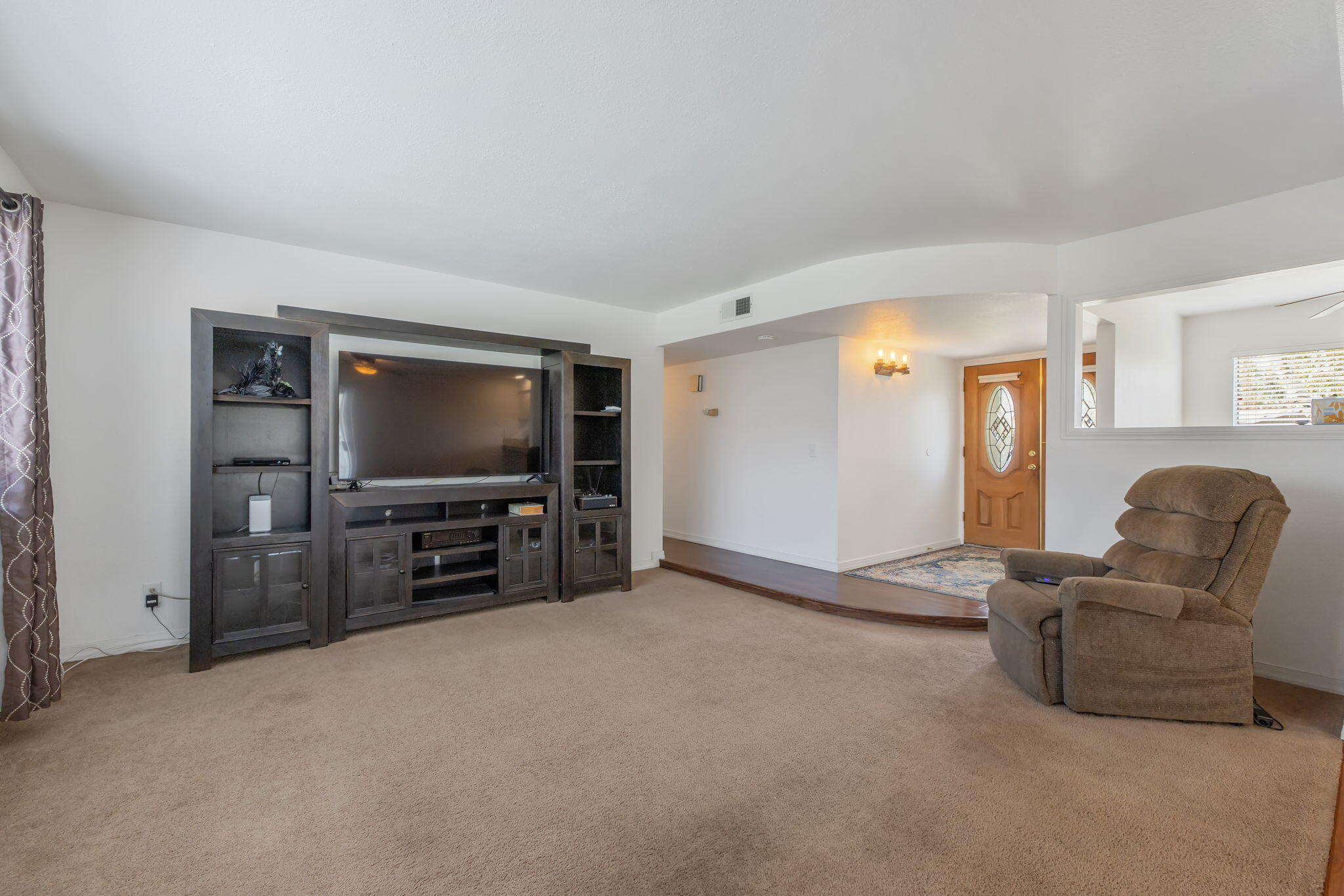 2620 S Divisadero St, Visalia, CA 93277