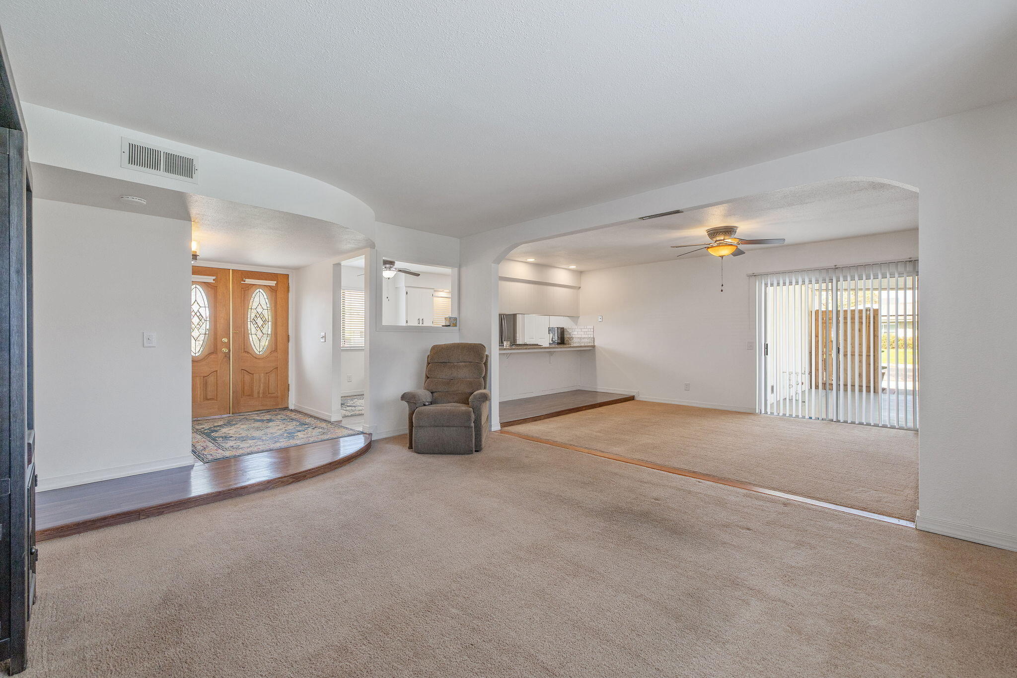 2620 S Divisadero St, Visalia, CA 93277