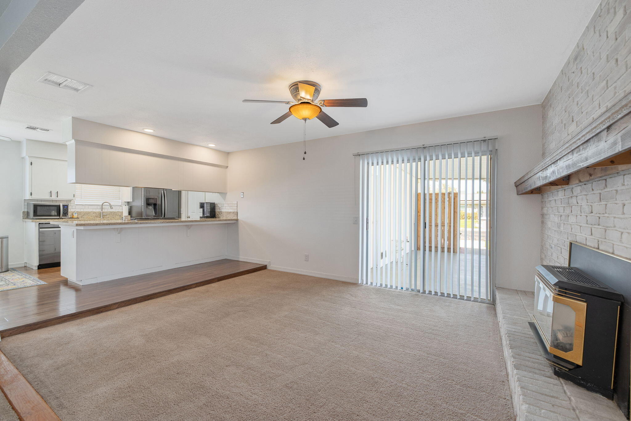 2620 S Divisadero St, Visalia, CA 93277