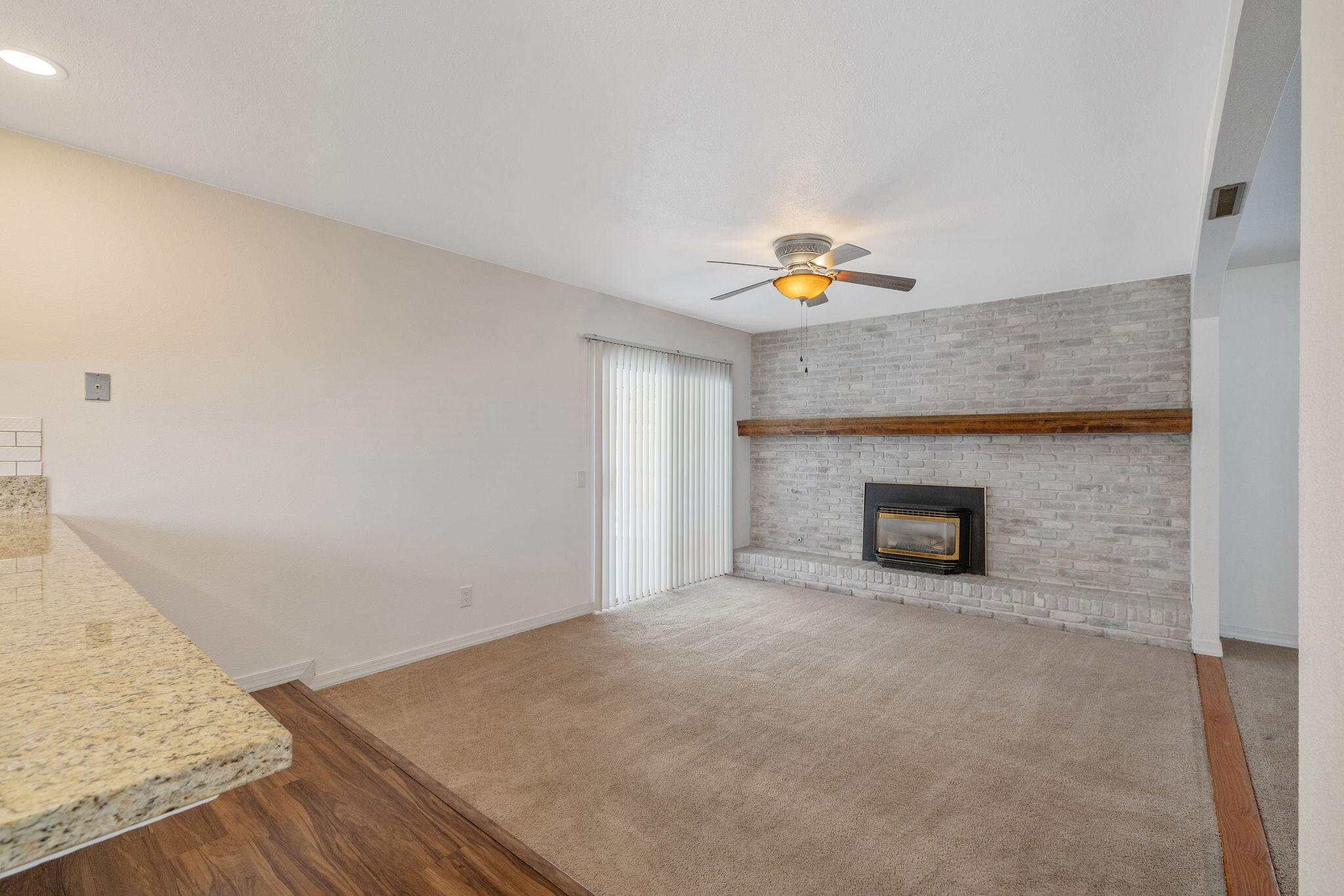 2620 S Divisadero St, Visalia, CA 93277
