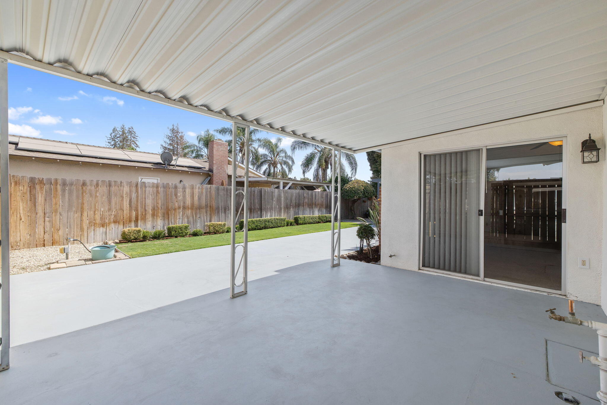 2620 S Divisadero St, Visalia, CA 93277